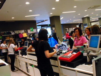 temporary-store-benetton-foggia35