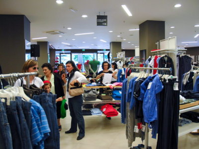 temporary-store-benetton-foggia37