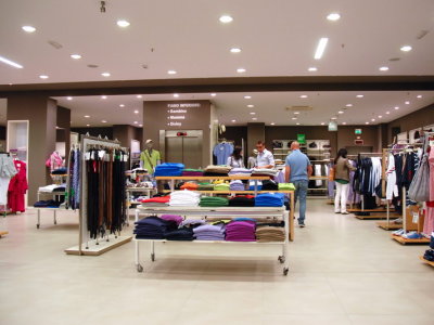 temporary-store-benetton-foggia5